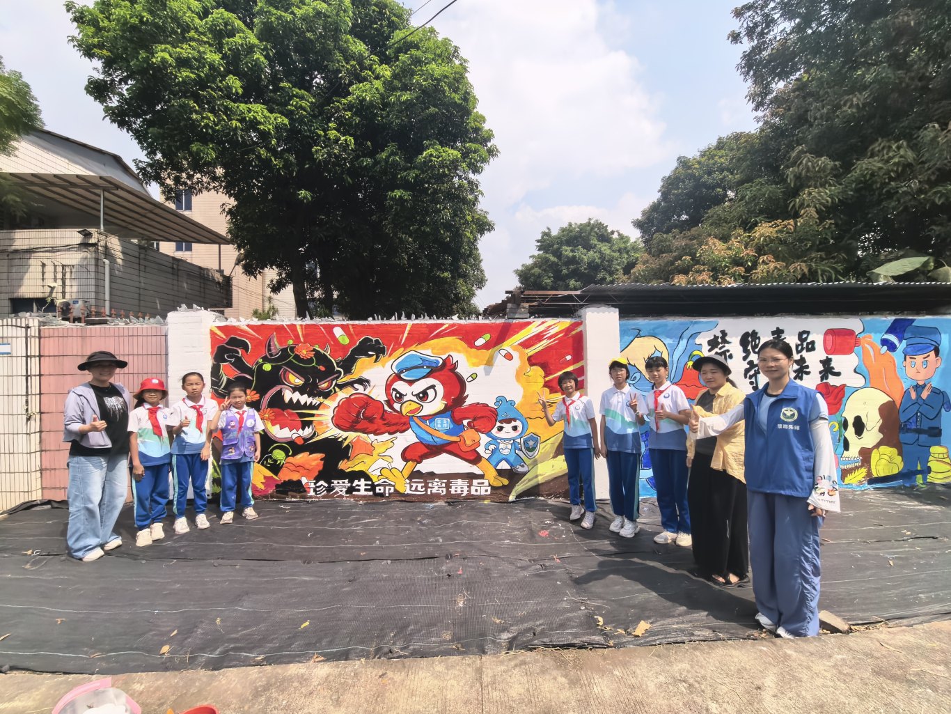 北江小学墙绘合照.jpg