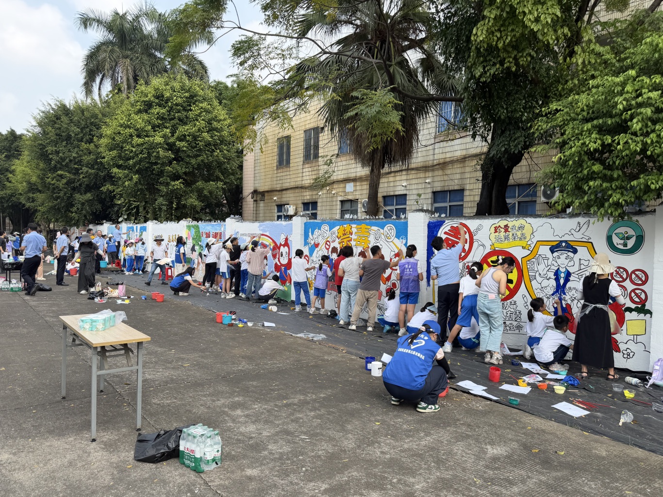 墙绘集中创作火热开展.JPG